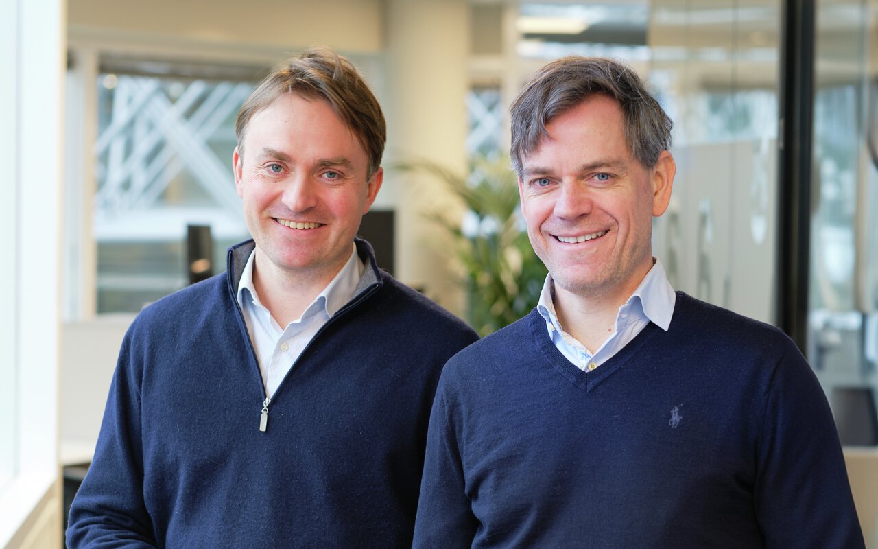Jørgen Strøm-Andresen (t.h.), fagansvarlig for skatt, og Sebastian Brodtkorb, fagansvarlig for avgift, guider deg gjennom hovedpunkter i forslag til statsbudsjett.