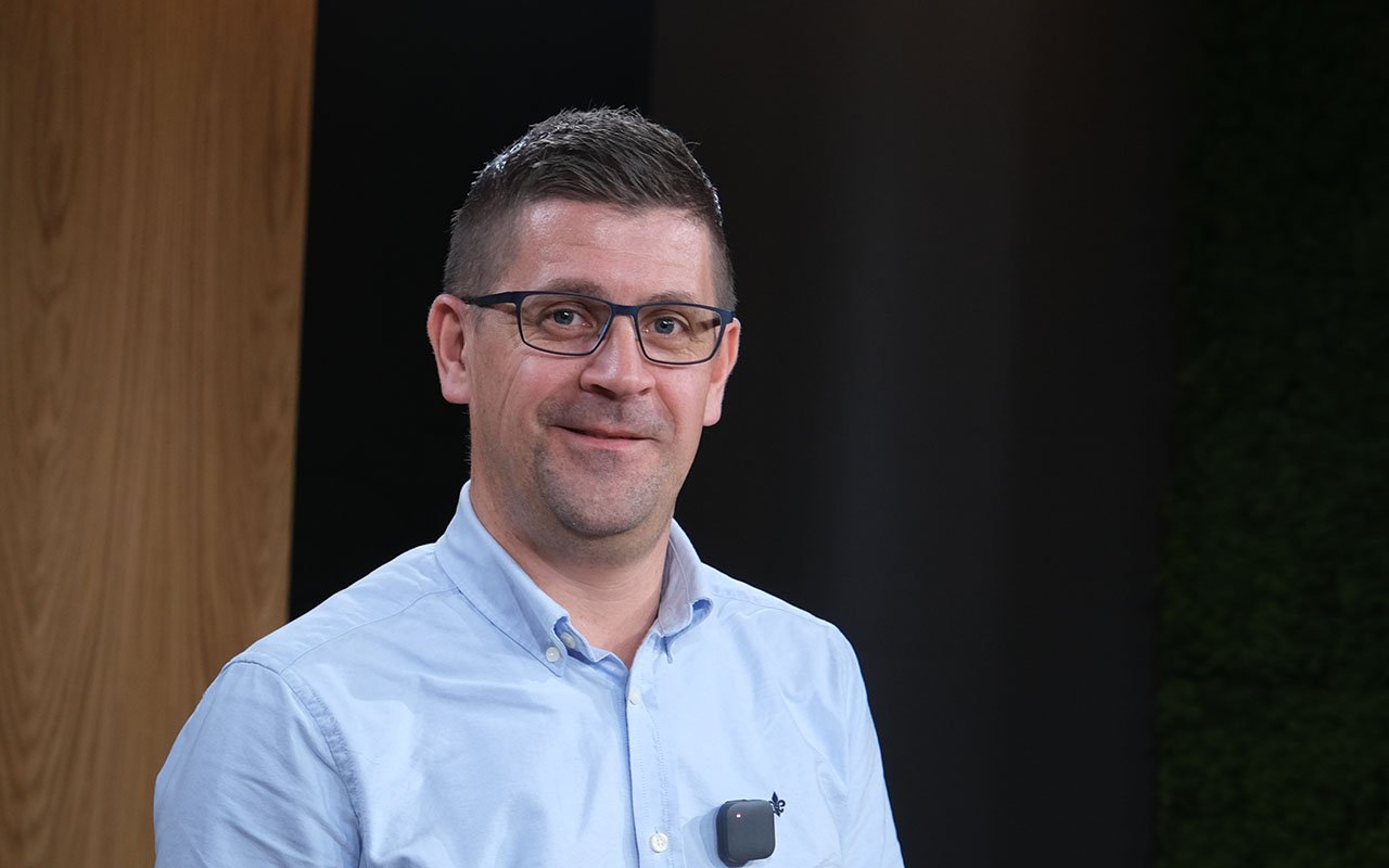 Som revisor savnet Leon Maudal den tette kontakten med norsk næringsliv. Foto: Regnskap Norge