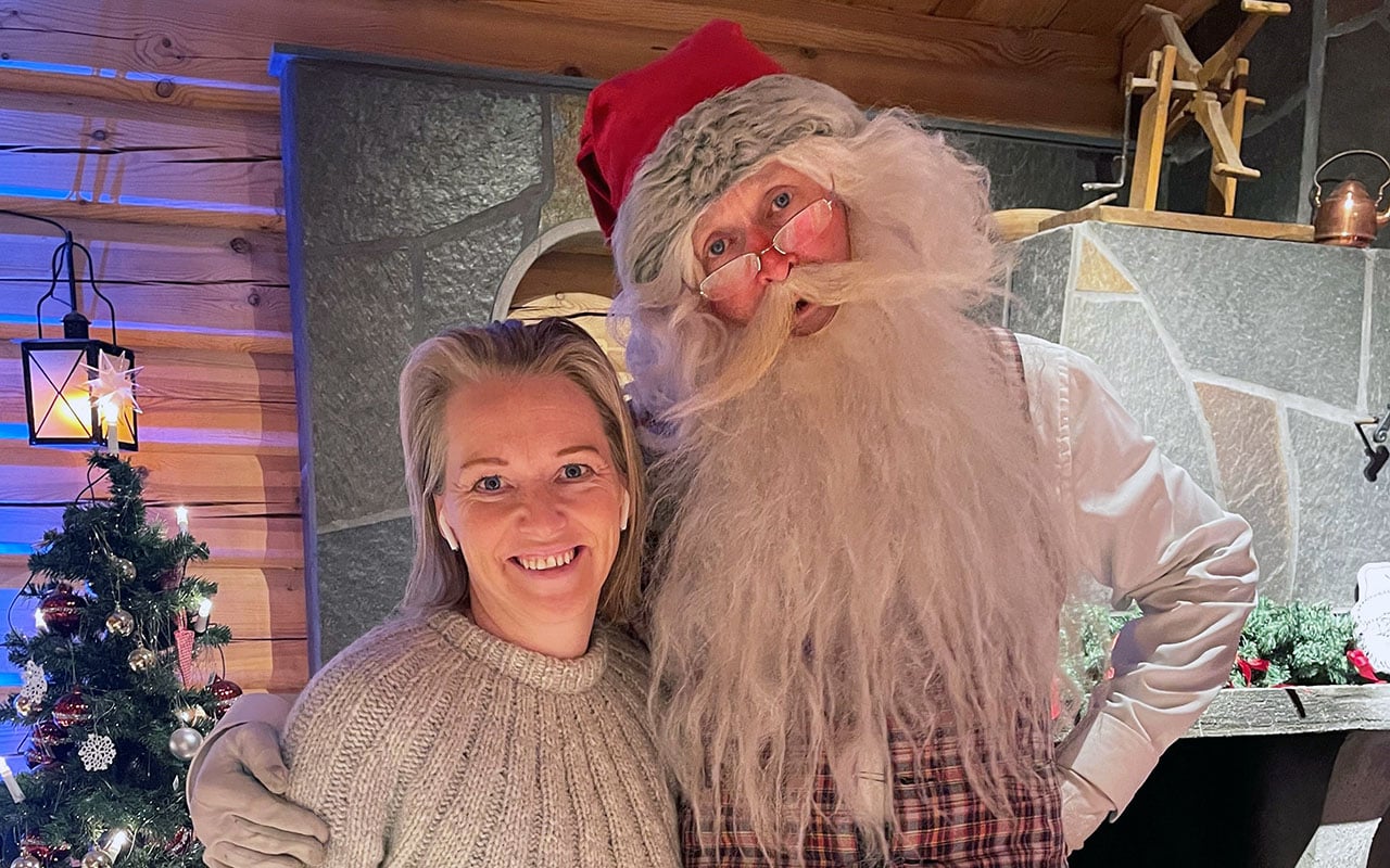 Er julenissen en PEP? Det og andre høyst relevante spørsmål spør vi regnskapsføreren til julenissen i ukens podcast-episode. Foto: Lina Janette Julnes