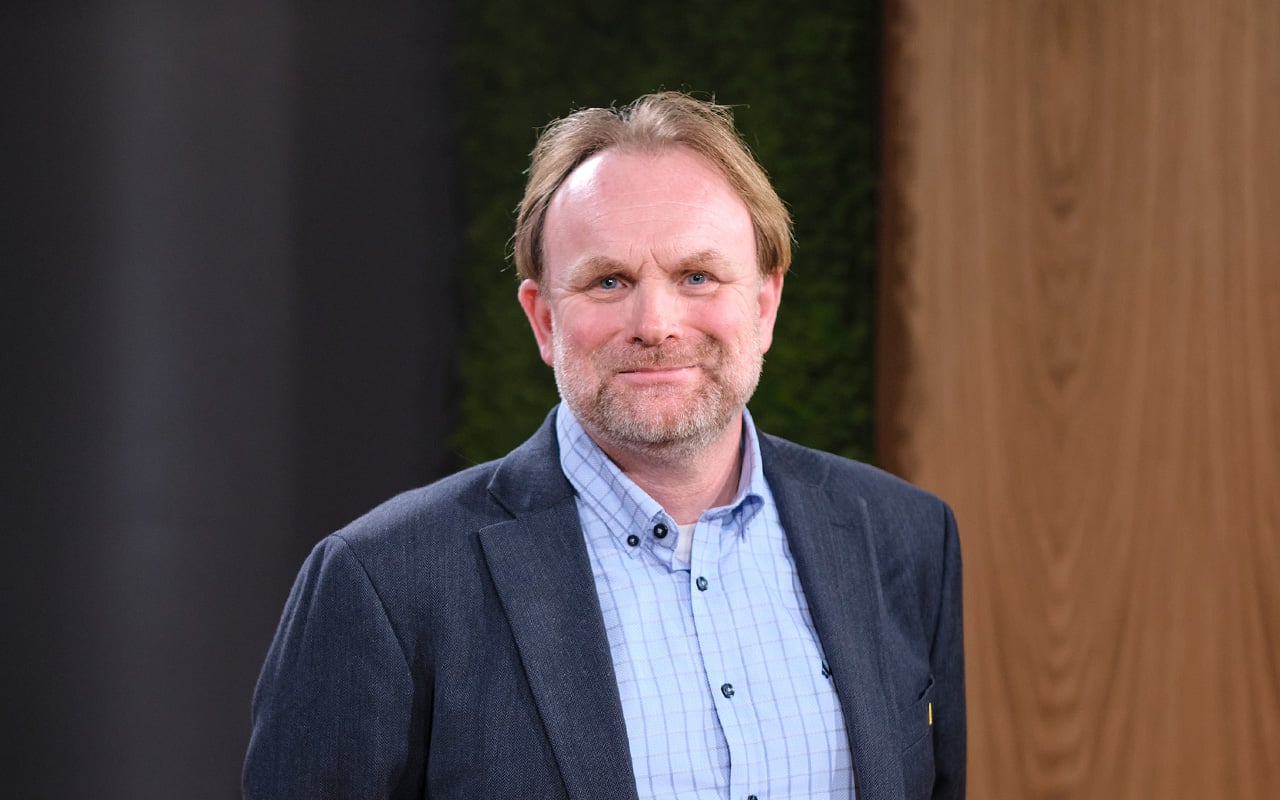 Prosjektleder for KS Komplett, Fred Ødegård, forteller oss om alt det nye i KS Komplett. Foto: Regnskap Norge