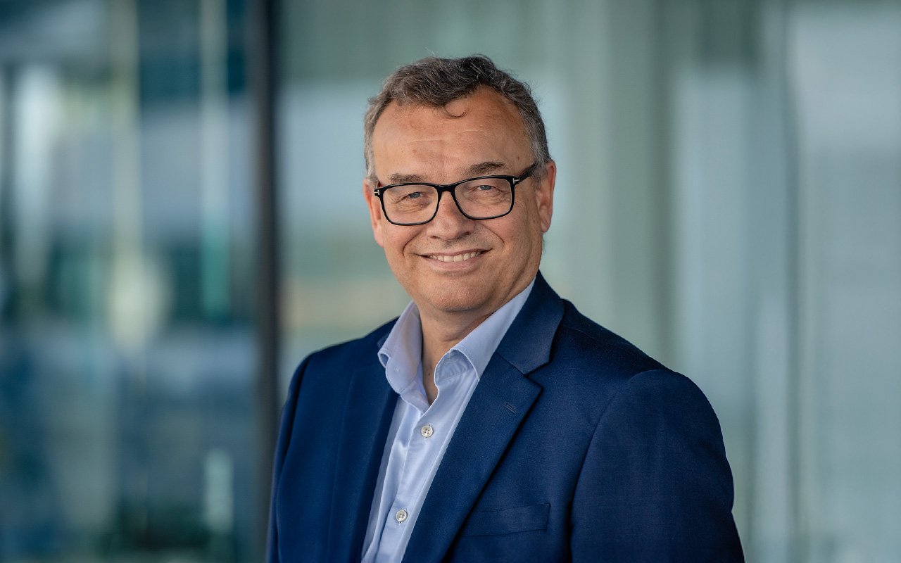 Hans Ellefsen forteller om teknologien i regnskapsbransjen i ukens episode. Foto: Nicolas Tourrenc