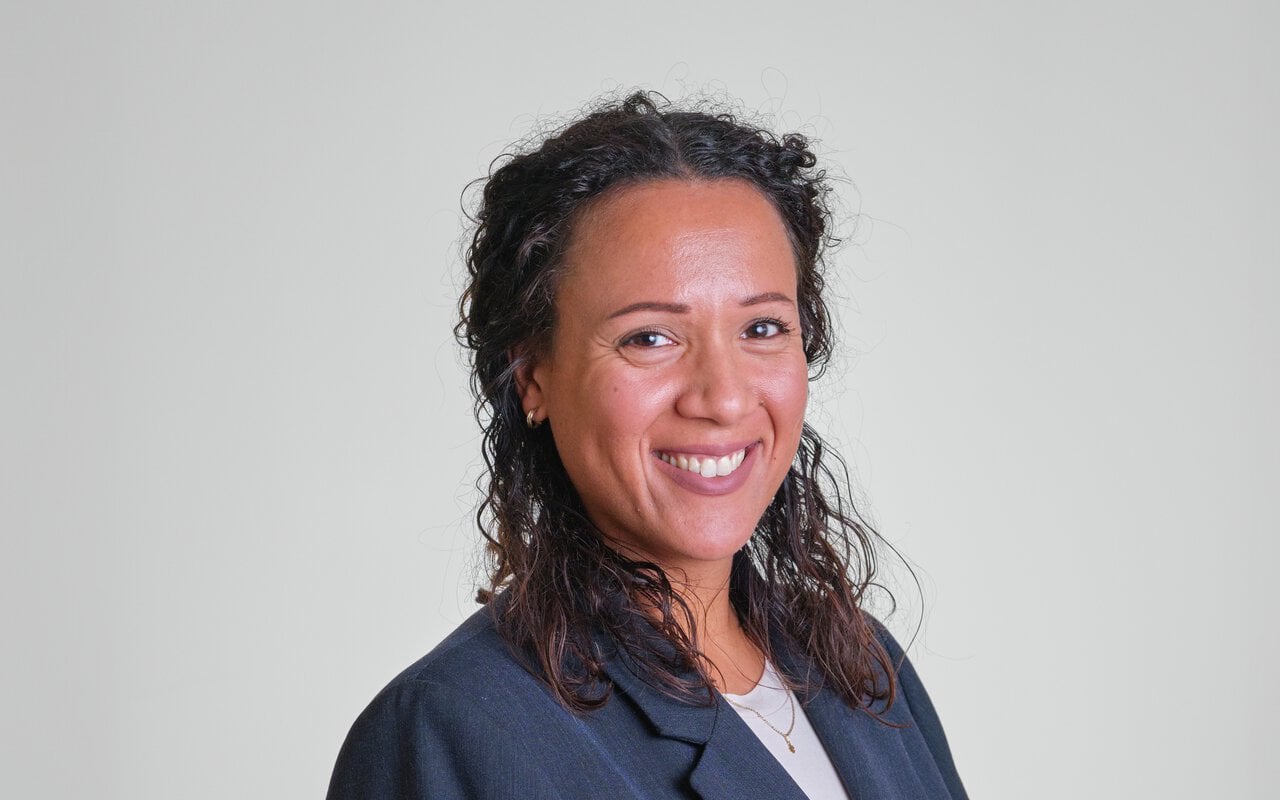 – Det krever aktivt engasjement, og nettopp det skiller kurset fra mer tradisjonelle nettkurs, forteller Anja Vålbekk i Regnskap Norge. Foto: Regnskap Norge
