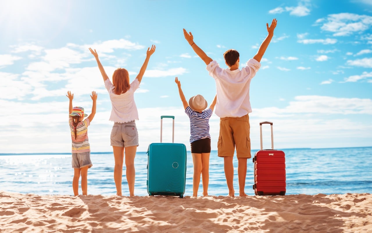 Når kan du ta ferie? Og hva får du av feriepenger? Foto: AdobeStock