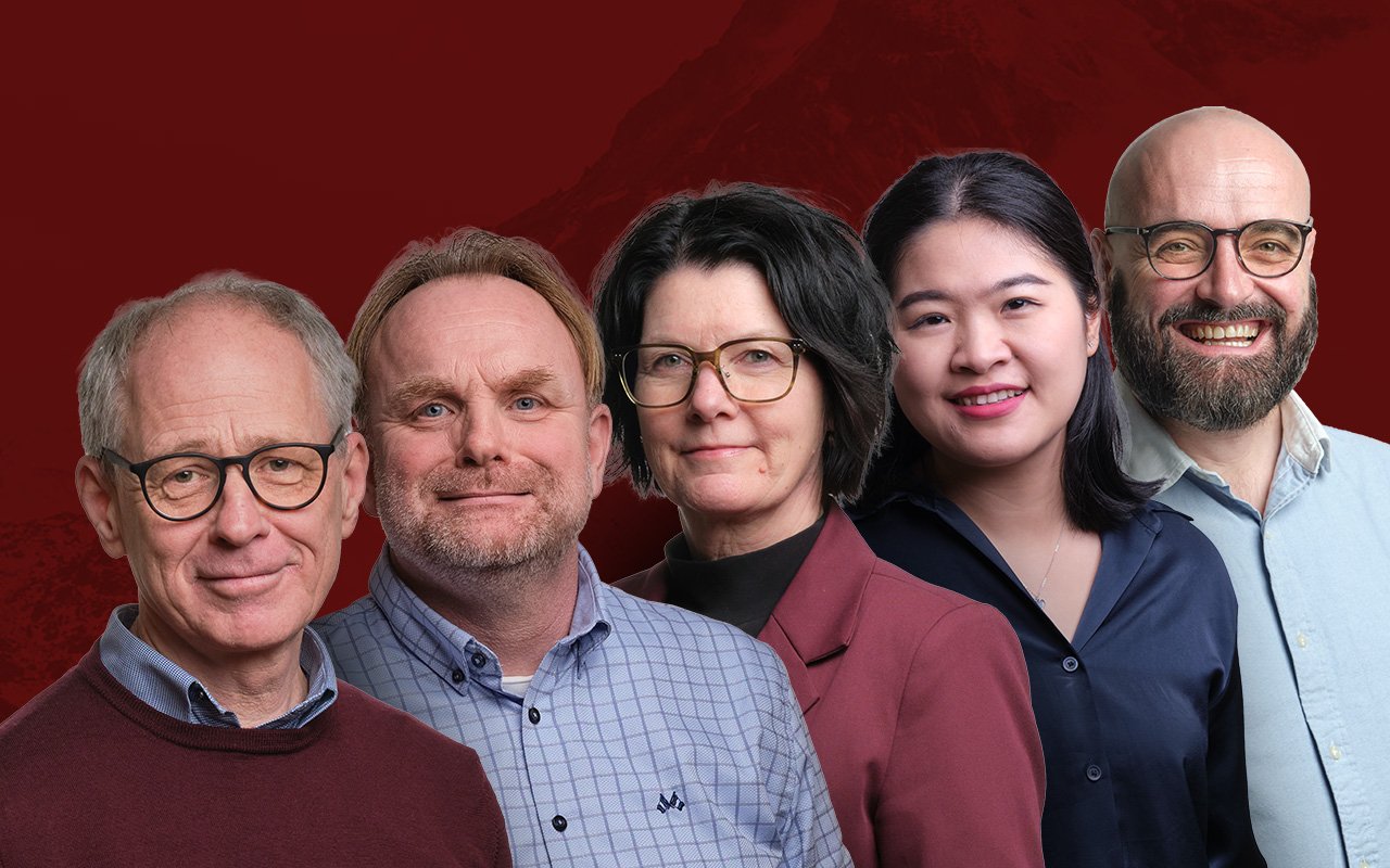 Teamet bak KS Komplett. Fra venstre: Knut Ivar Høylie, Fred J. Ødegård, Kristin Stamoen, Lujiang Zhou og Morten Malhotra-Gunro. Foto: Regnskap Norge